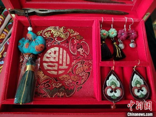 黄土塬绣娘深闺手作变身时髦单品 闯世界